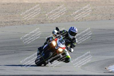 media/Jan-08-2022-SoCal Trackdays (Sat) [[1ec2777125]]/Turn 10 (2pm)/